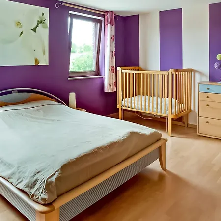 Family Escape With Pool Filot